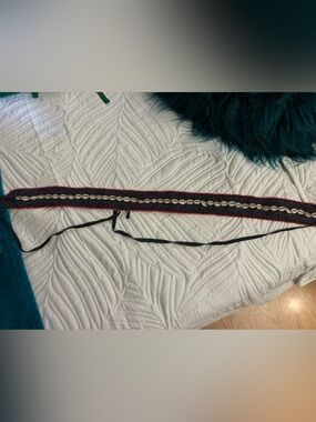 Rare navy Beaded Belt with Red Trim and Shells Detail Tristan & Iseut vintage